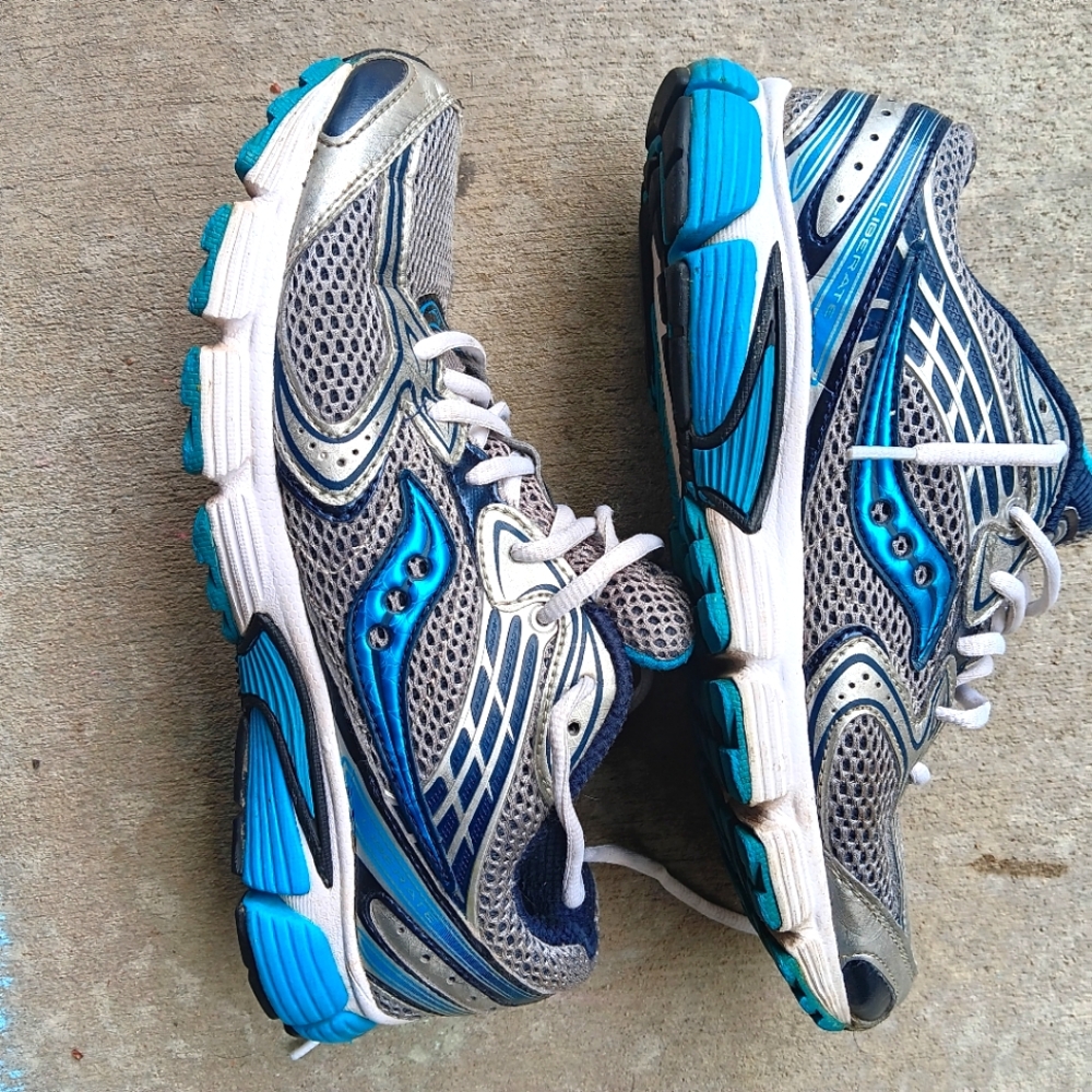 Saucony Liberate Running Shoes gray silver blue navy s15231-1 women's Size 9.5